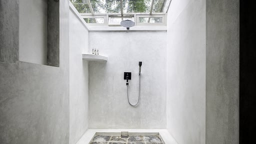 Villa Satin Doll Bedroom 2