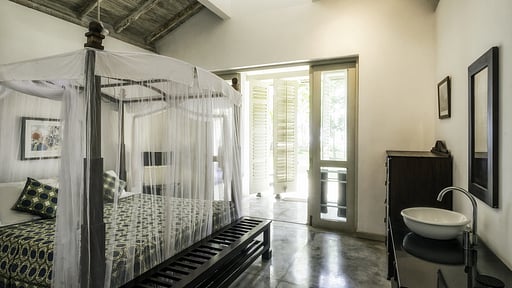 Villa Satin Doll Bedroom 4