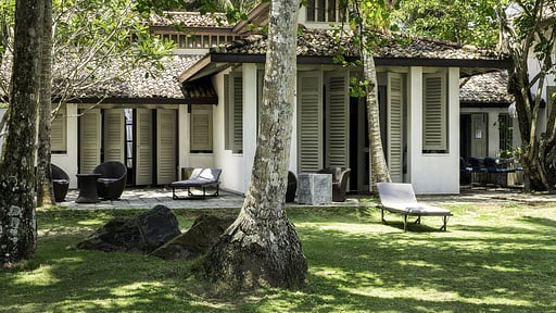 Villa Satin Doll Garden