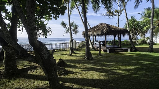 Villa Satin Doll Garden