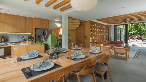 Villa Satu The Urban Retreat Dining area