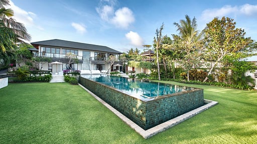 Villa Saujana Swimming pool
