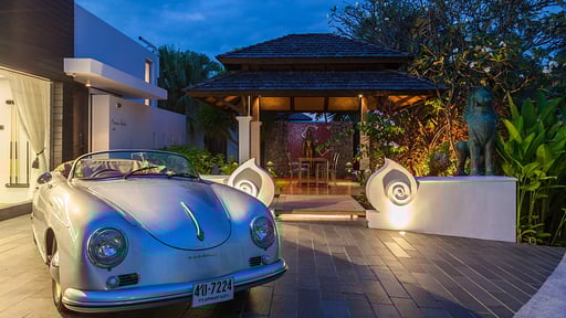 Villa Sawan Anda Parking areas