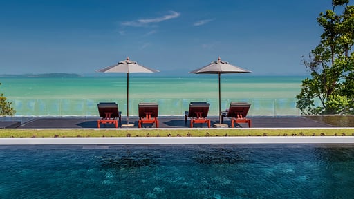 Villa Sawarin Бассейн