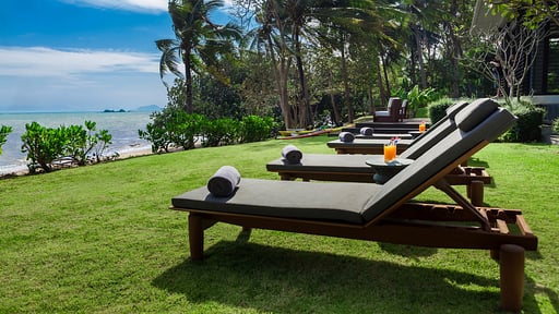 Villa Sawarin Сад