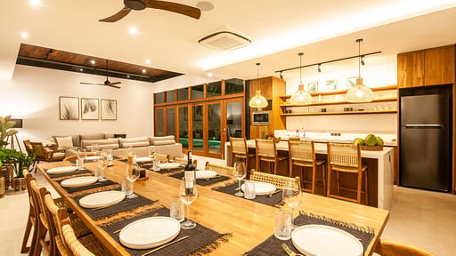 Villa Sayana Dining area