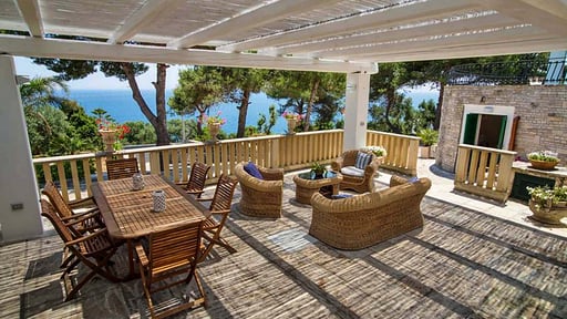 Villa Scarnera Salle à manger 