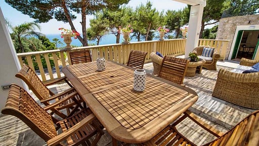 Villa Scarnera Salle à manger 