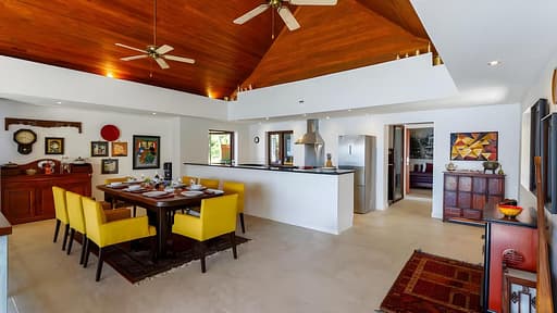 Villa Sea Crest Обеденная зона