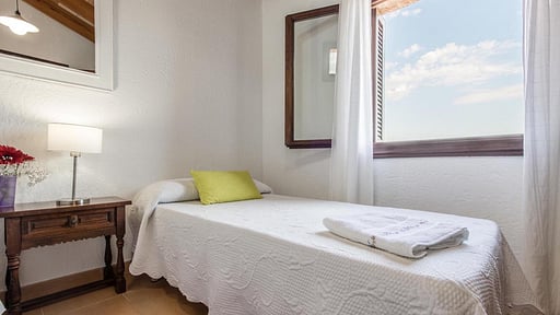 Villa Sea Green Bedroom 3