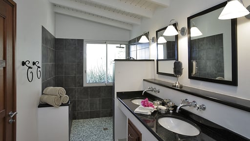 Villa Sea Vous Play Schlafzimmer 2