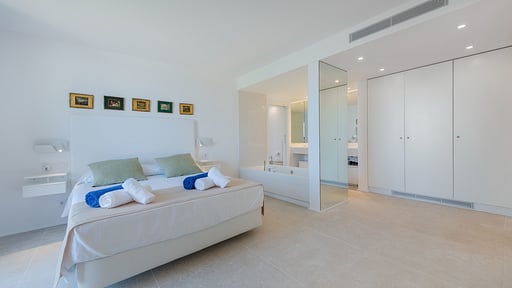 Villa Aqua Vista Bedroom 2