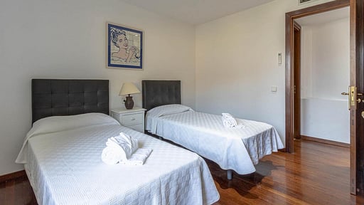 Villa Seal Bedroom 2