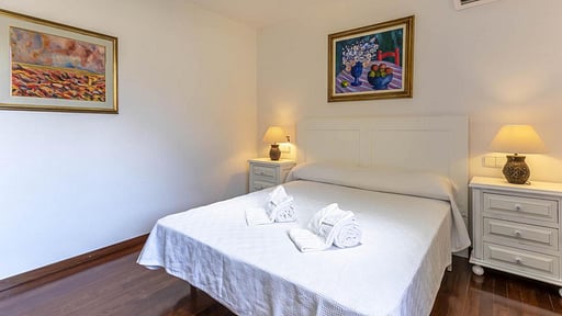 Villa Seal Bedroom 1