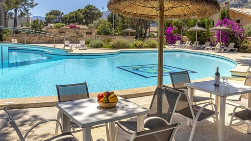 Villa Seashell Swimming pool