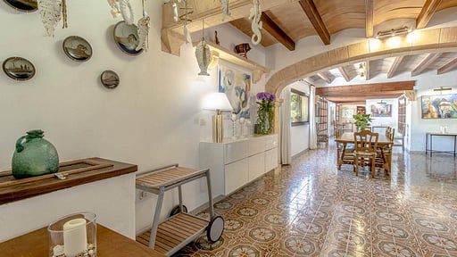 Villa Seashell Dining area
