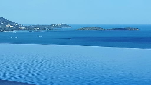 Villa Seawadee Swimming pool 1