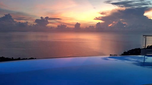 Villa Seawadee Swimming pool 1