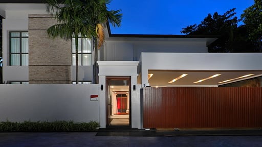 Villa Sebatik Parking areas