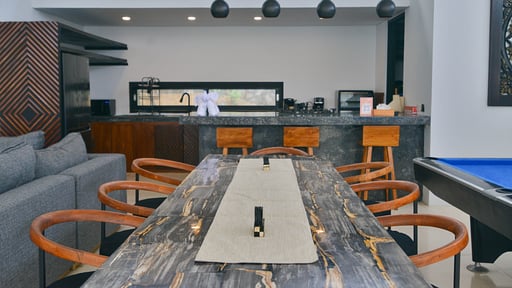 Villa Seger Dining area