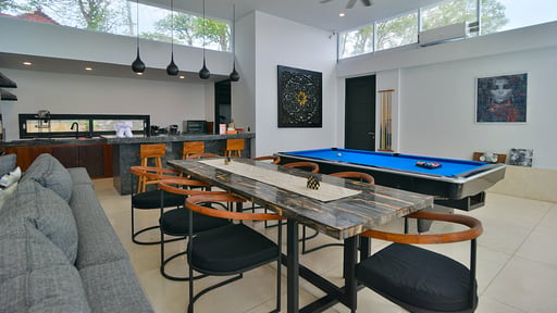 Villa Seger Dining area