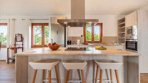 Villa Segue Nou Kitchen