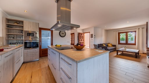 Villa Segue Nou Kitchen