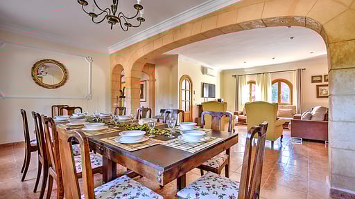 Villa Segundo Dining area