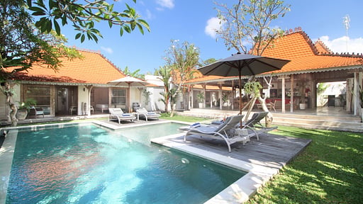 Villa Semani Schwimmbad