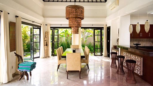 Villa Senang Residence Dining area