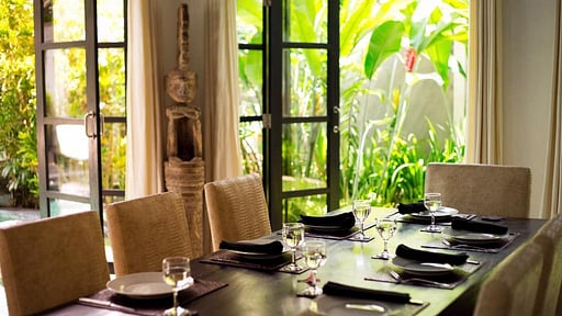 Villa Senang Residence Dining area