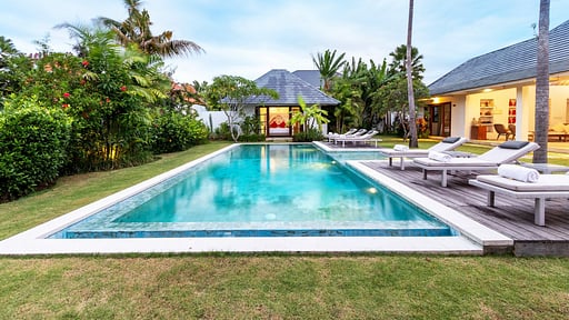 Villa Senara Swimming pool