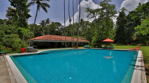 Villa Sepalika Бассейн