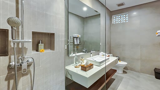 Villa Serena Lux Bedroom 2