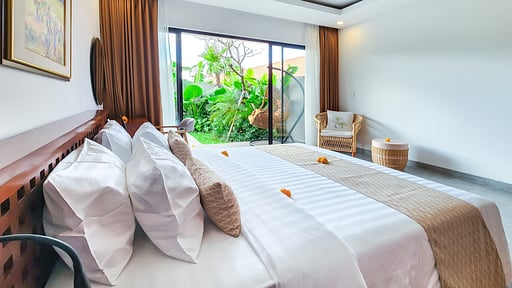 Villa Serena Lux Bedroom 1