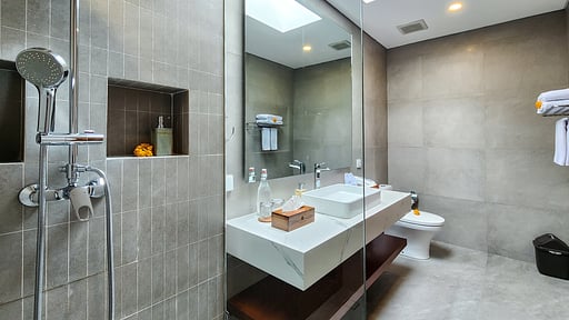 Villa Serena Lux Bedroom 1