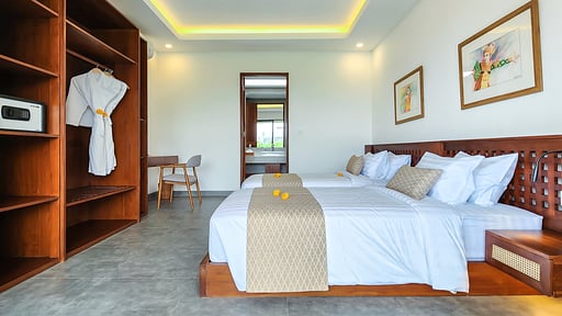 Villa Serena Lux Bedroom 2