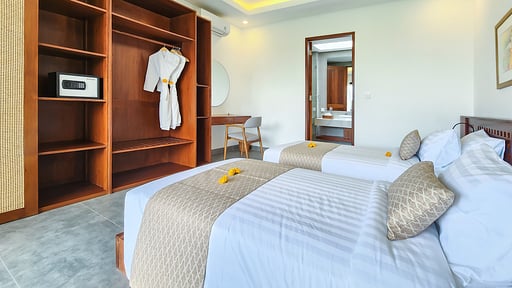 Villa Serena Lux Bedroom 2