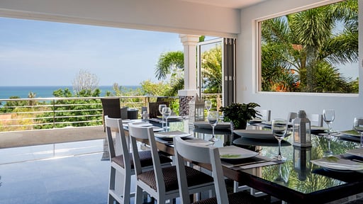 Villa Serena Dining area