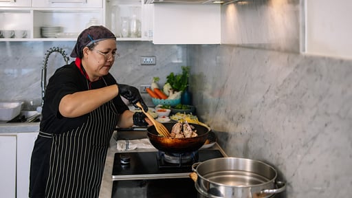 Villa Serenity Phuket Персонал виллы