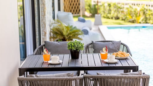 Villa Sereniwood 2 Обеденная зона