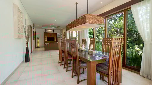 Villa Seriska Dua Sanur Dining area