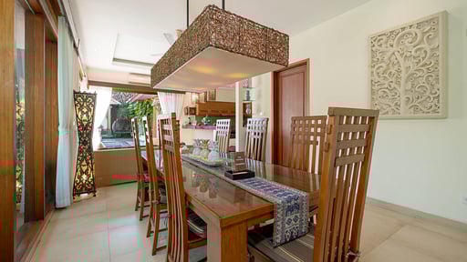 Villa Seriska Dua Sanur Dining area
