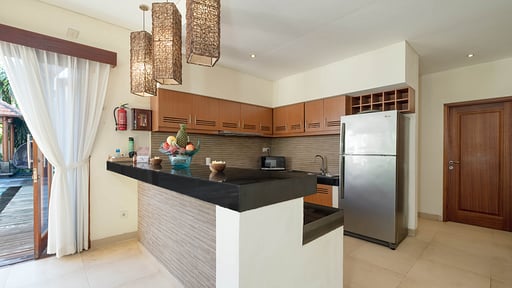 Villa Seriska Dua Sanur Kitchen
