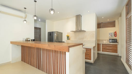 Villa Seriska Jimbaran Kitchen