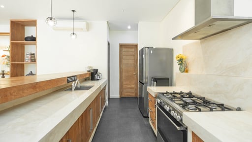 Villa Seriska Jimbaran Kitchen