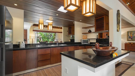 Villa Seriska Satu Sanur Küche