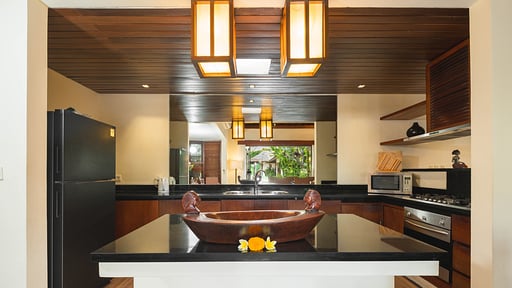 Villa Seriska Satu Sanur Küche
