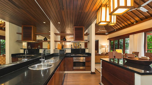 Villa Seriska Satu Sanur Küche