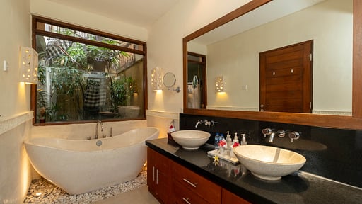 Villa Seriska Satu Seminyak Bedroom 1
